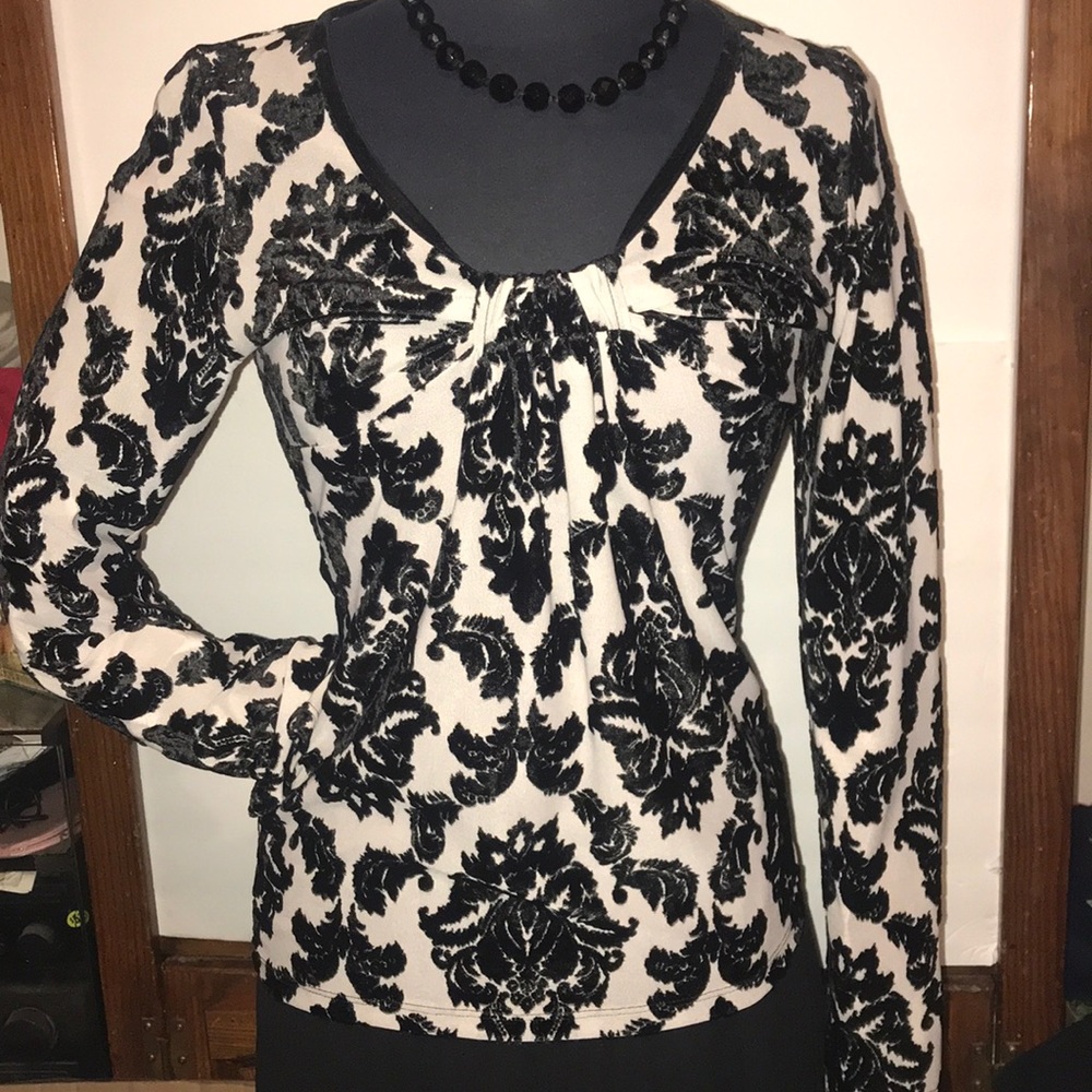 Motif Print Blouse